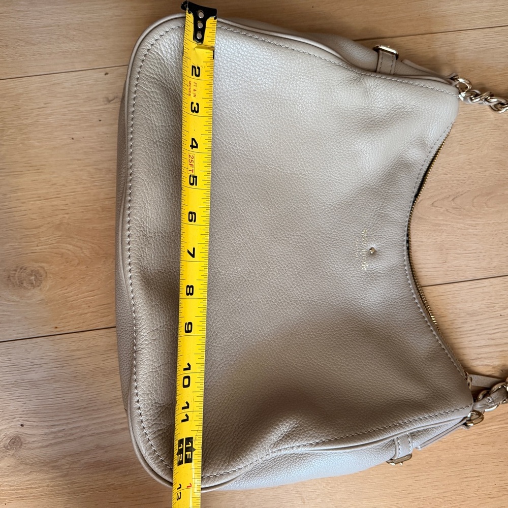 Kate Spade Taupe pebbled Leather hobo Bag with gold chain straps - Picture 13 of 14
